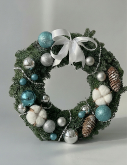 Новогодний венок из датской ели (голубой)