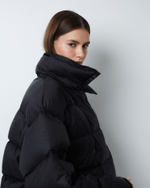 Пуховик двубортный укороченный из итальянского нейлона черный