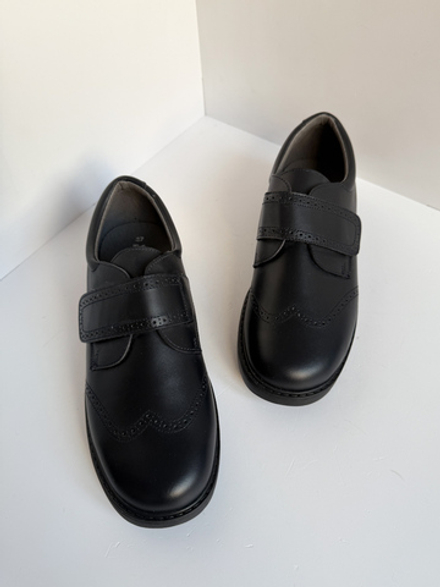 Новые кожаные туфли Okaa, 37