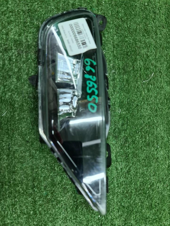 ПТФ правая Volvo XC60 2 (2017-2021) LED