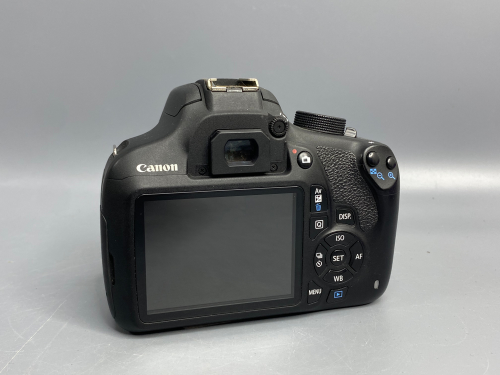 Canon 1200D Kit EF-S 18-55mm 38.000 кадров