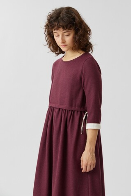 Платье с кулиской из бордовой шерсти