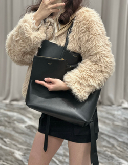 Saint Laurent Shopping In Leather