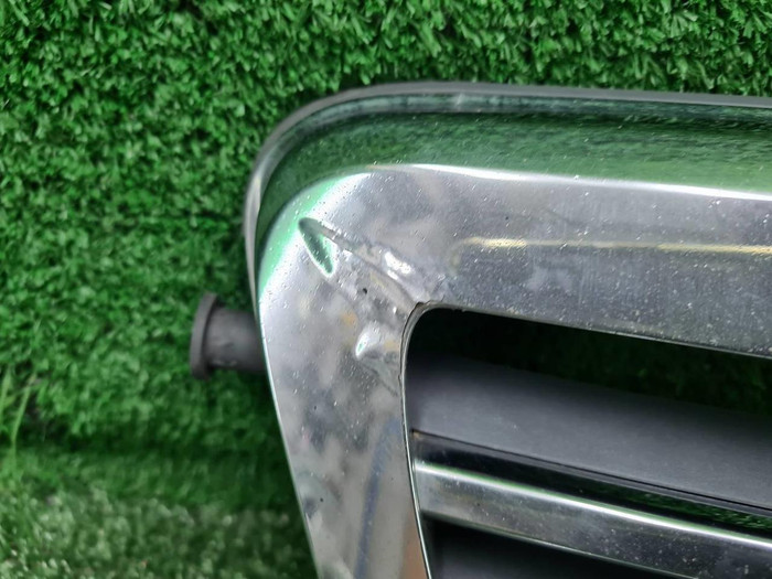 Решетка радиатора Mercedes C W204 (2006-2011)