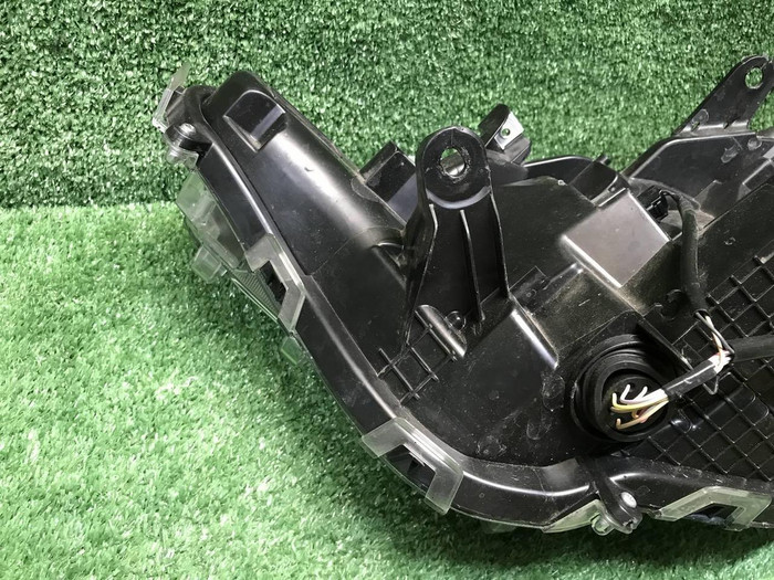 Фара правая Toyota RAV4 5 XA50 (2022-н.в.) LED