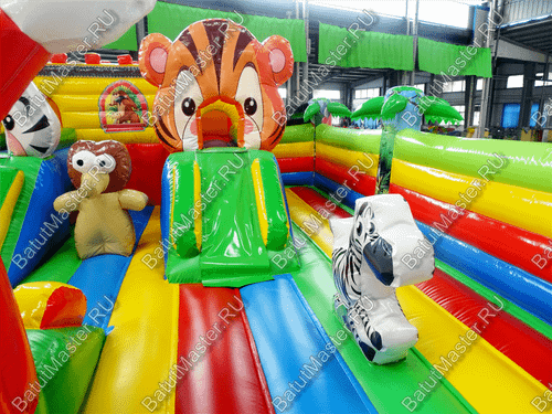 Коммерческий надувной батут "Зверята на радуге" 10*7*2.8 м
