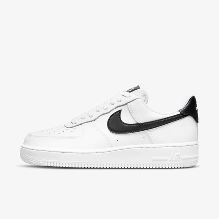 Кроссовки женские NIKE WMNS AIR FORCE 1 07