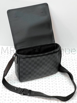 Сумка-мессенджер District Louis Vuitton Damier Graphite