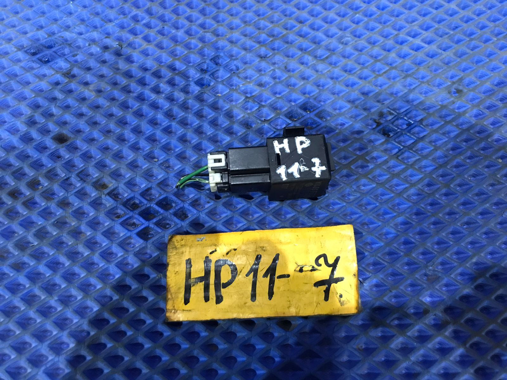 Реле поворотов NISSAN PRIMERA 1998