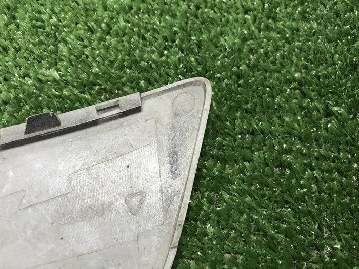 Крышка форсунки правая Mercedes S W221 (2009-2013)