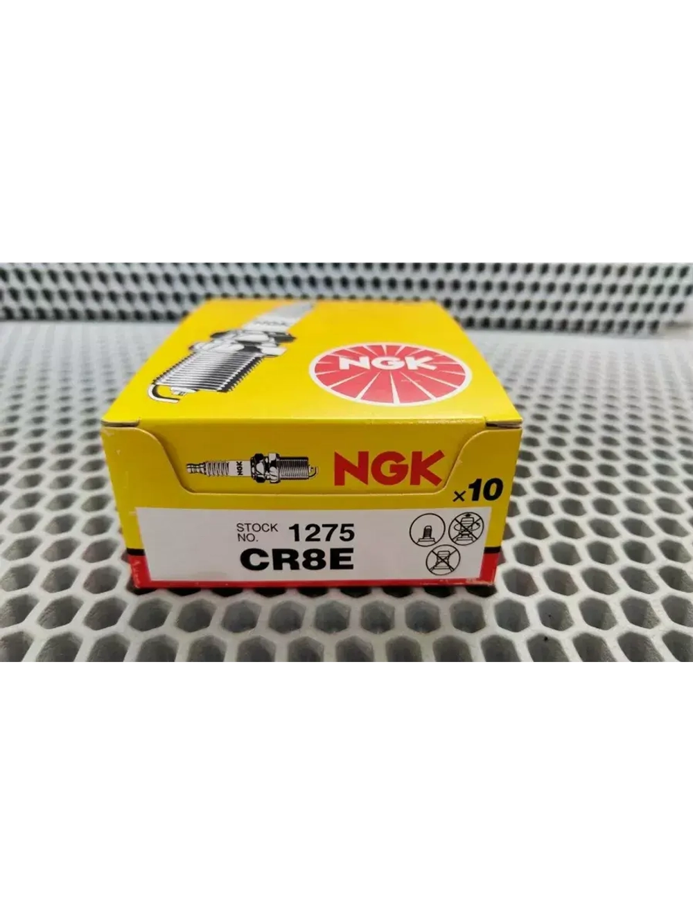 Свеча CR8E 1275