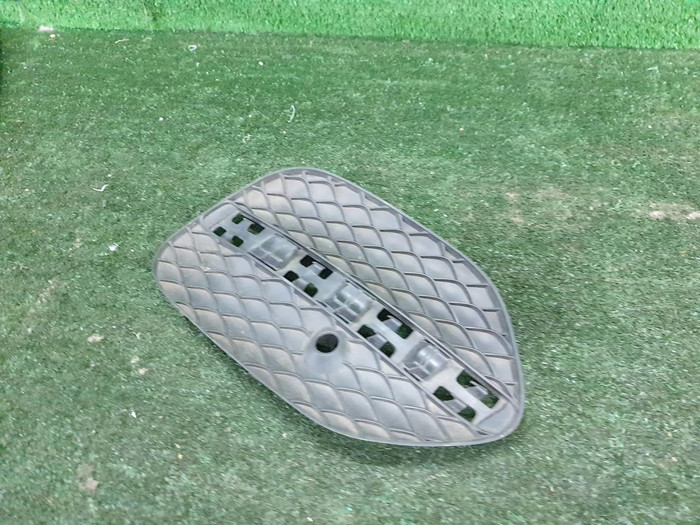 Решетка переднего бампера правая Mercedes GLE c292 (2015-2019)