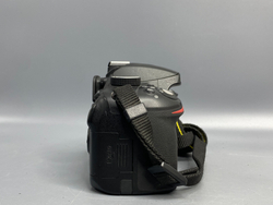 Nikon D3200 Kit + 18-55mm 5.000 кадров
