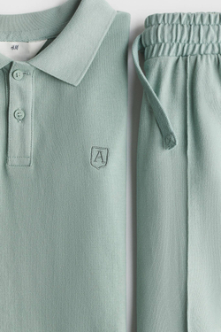 H&M Комплект из футболки и шорт из хлопкового пике, светло-зеленый