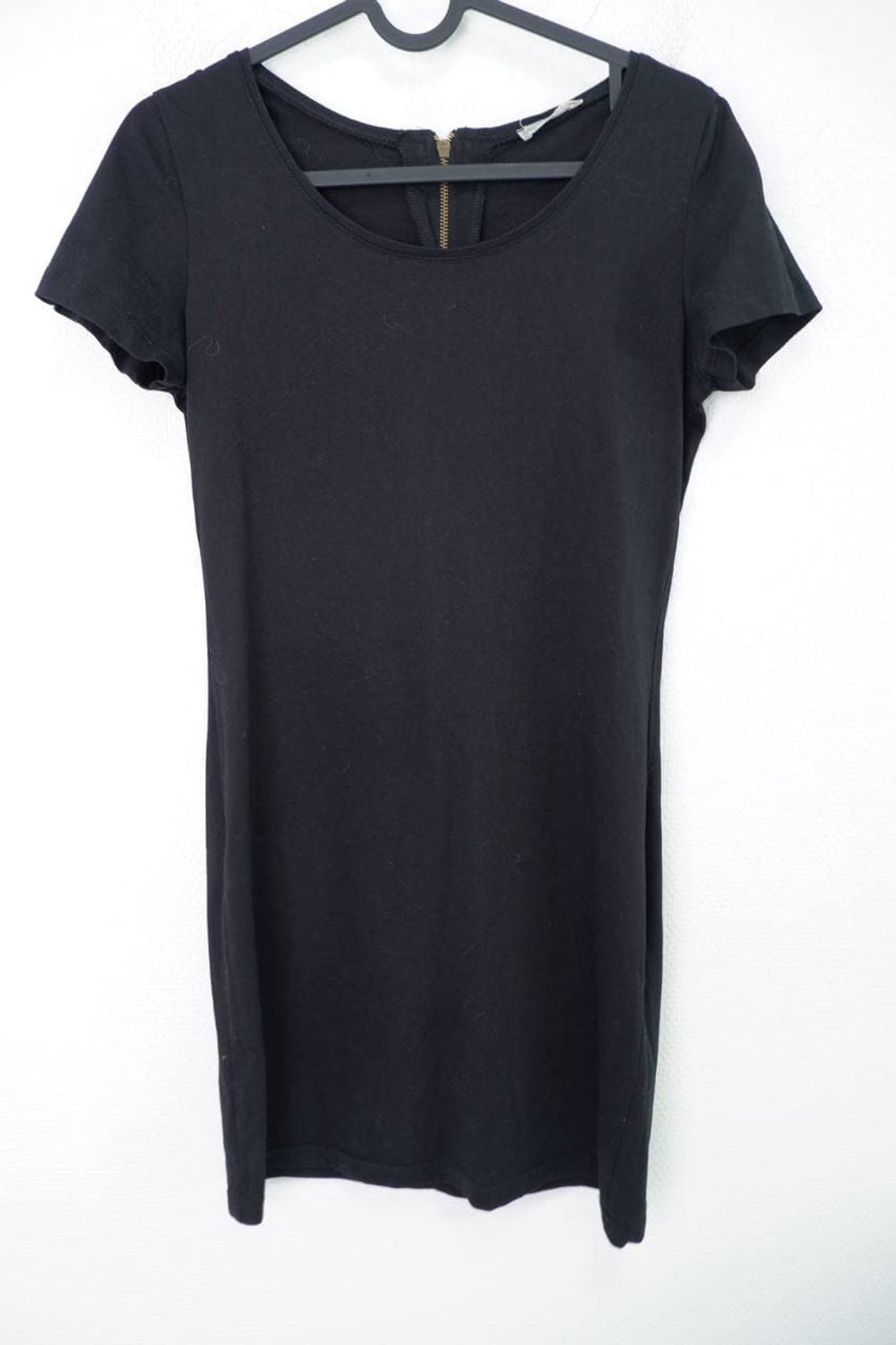 Платье Calliope лаконичное 42 размер