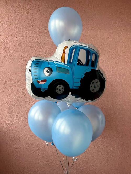 Композиция шаров с синим трактором