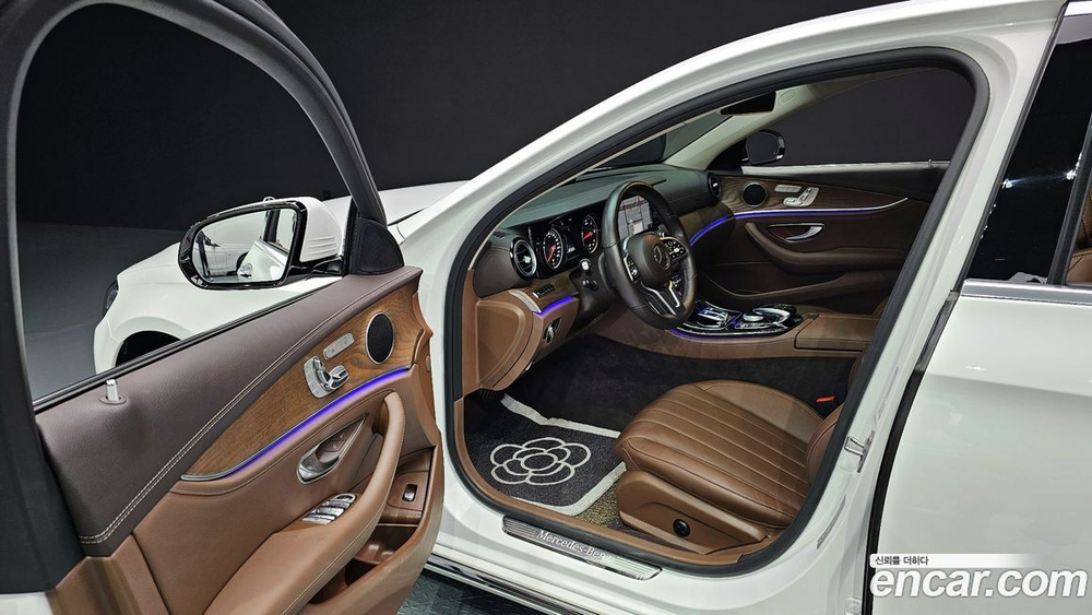 Mercedes-Benz E-Class W213 E220d 4MATIC Exclusive (09.2019)