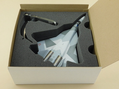 Модель самолета Су-57 (М1:72, 052, Камуфляж)