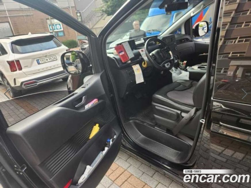 Hyundai Staria Cargo 3-х местный (03.2022)