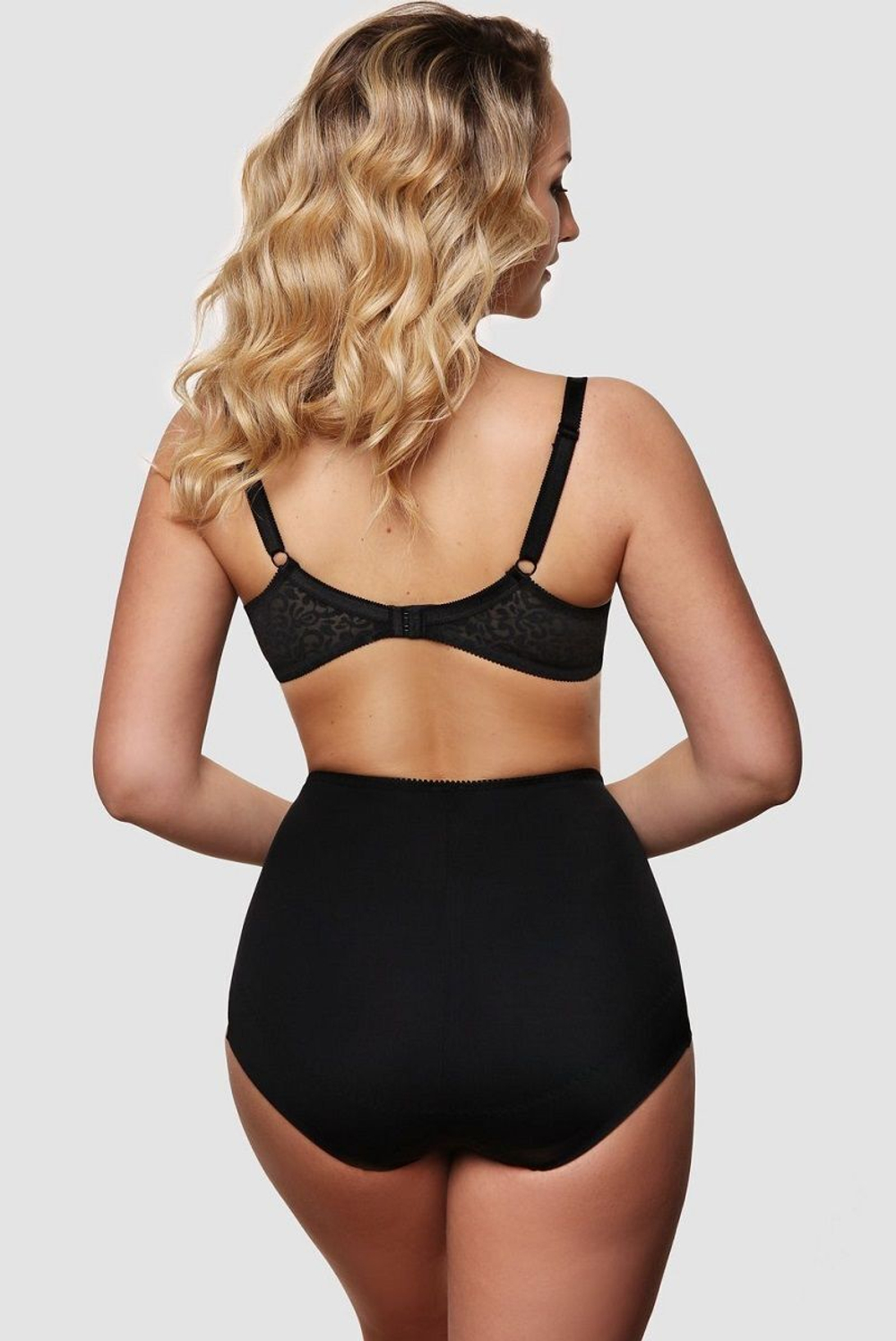 Бюстгальтер-балконет с мягкими трехразрезными чашками (Размер: 95D) (Цвет: белый)