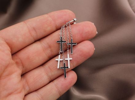 Кафф "Крестики" c цепями, сталь