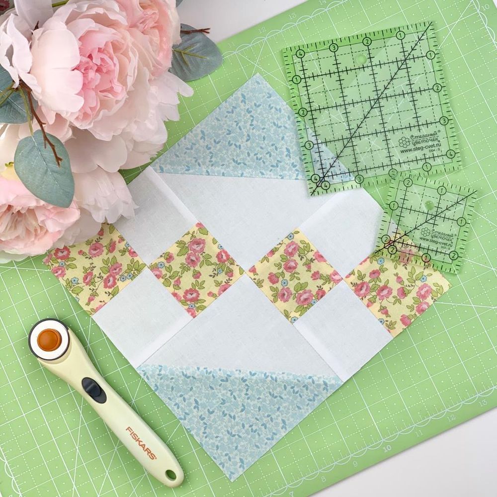 Линейка для пэчворка в дюймах, 4 ½ х 4½" (арт. D04-S)