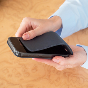 Чехол для iPhone 17 из кожи теленка, синего цвета