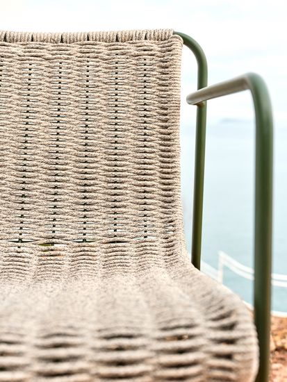 Стул Maurina из оцинкованной стали зеленого цвета и экрю и серым шнуром