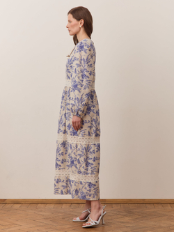 Платье с кружевными вставками