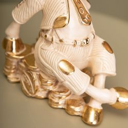 Скульптура Конь Джулиан Айвори