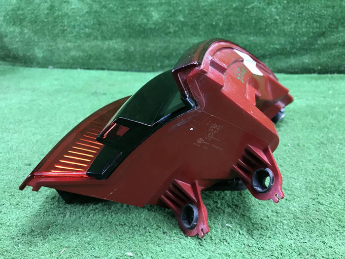 Фонарь левый внешний Porsche Macan 95b (2014-2018)