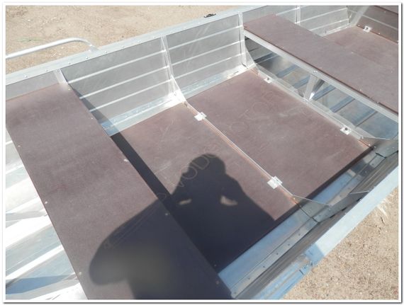 Алюминиевая моторно-гребная лодка Вятка Профи 37