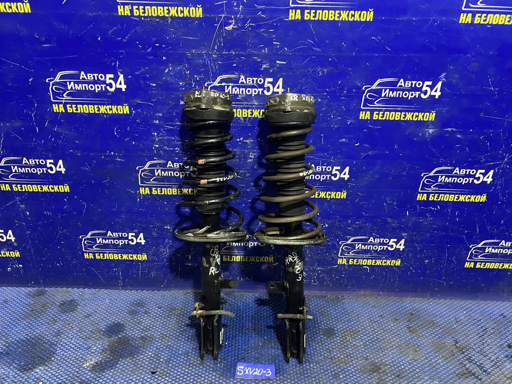 Стойка задняя левая TOYOTA CAMRY GRACIA 1999