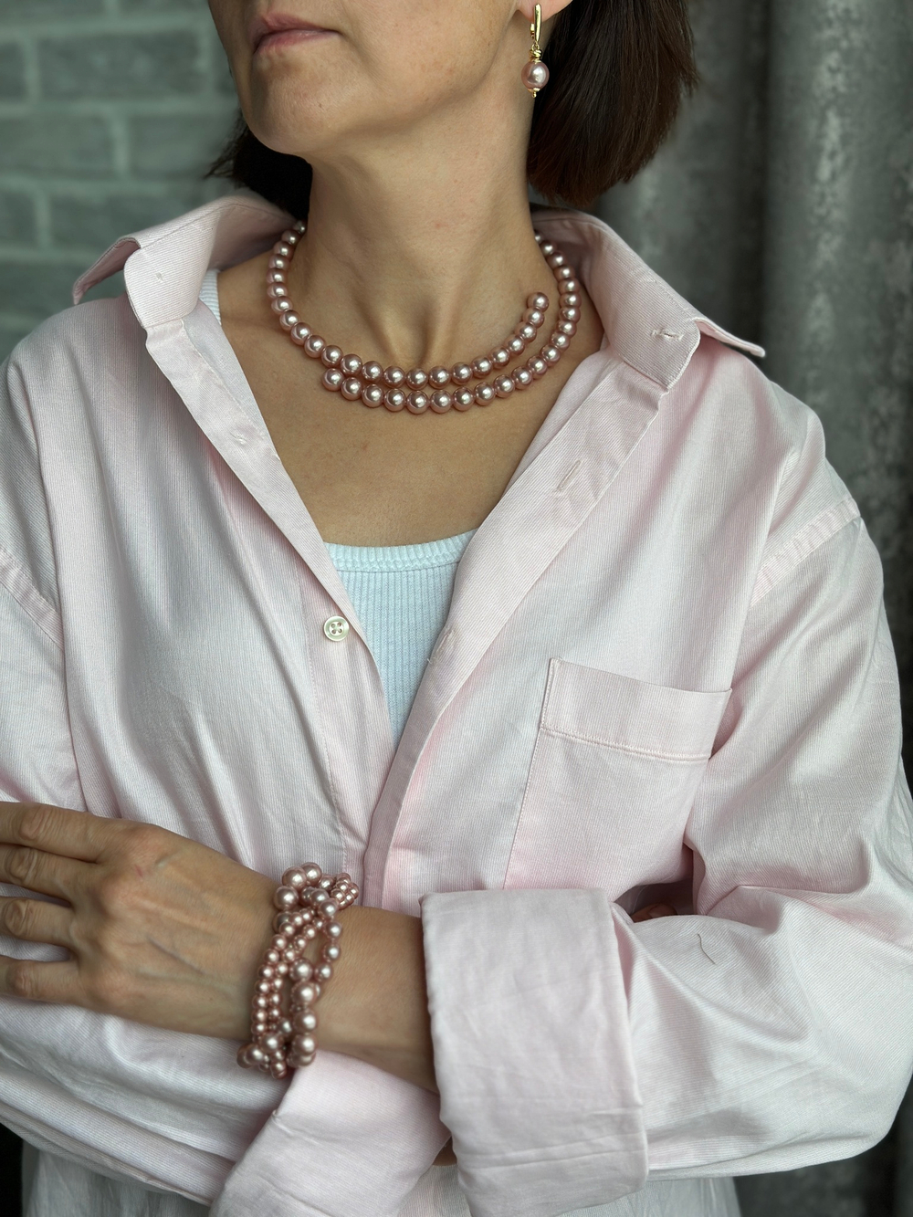 Серьги круглый жемчуг Майорка в оттенке розовый щербет, оттенок золото