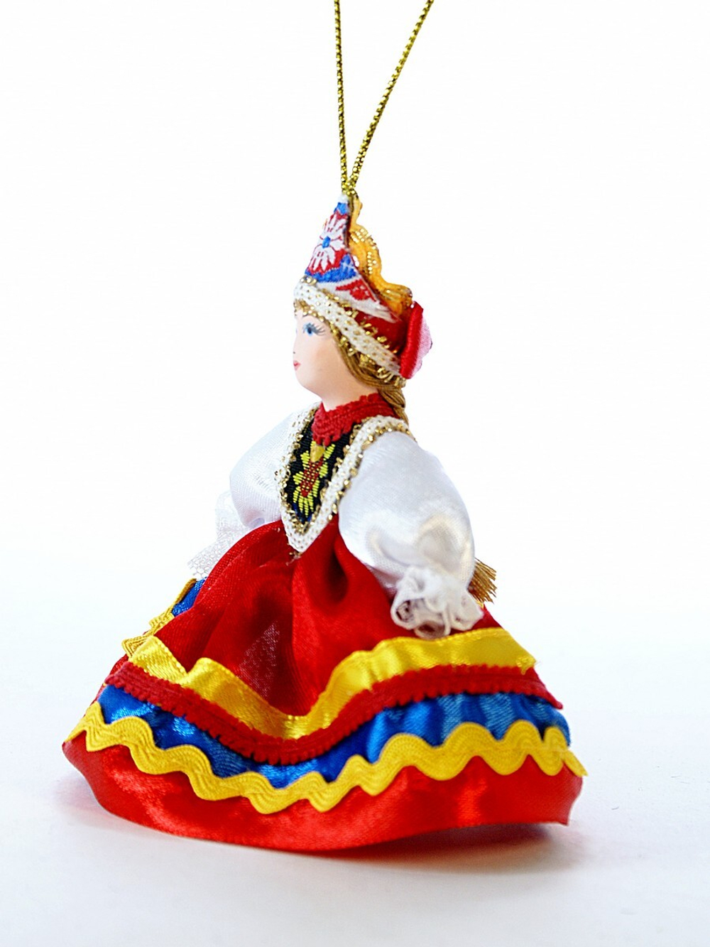 Кукла-подвеска в русском костюме Плясунья