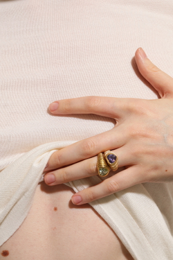 Золотое кольцо винтаж, зеленое сердце