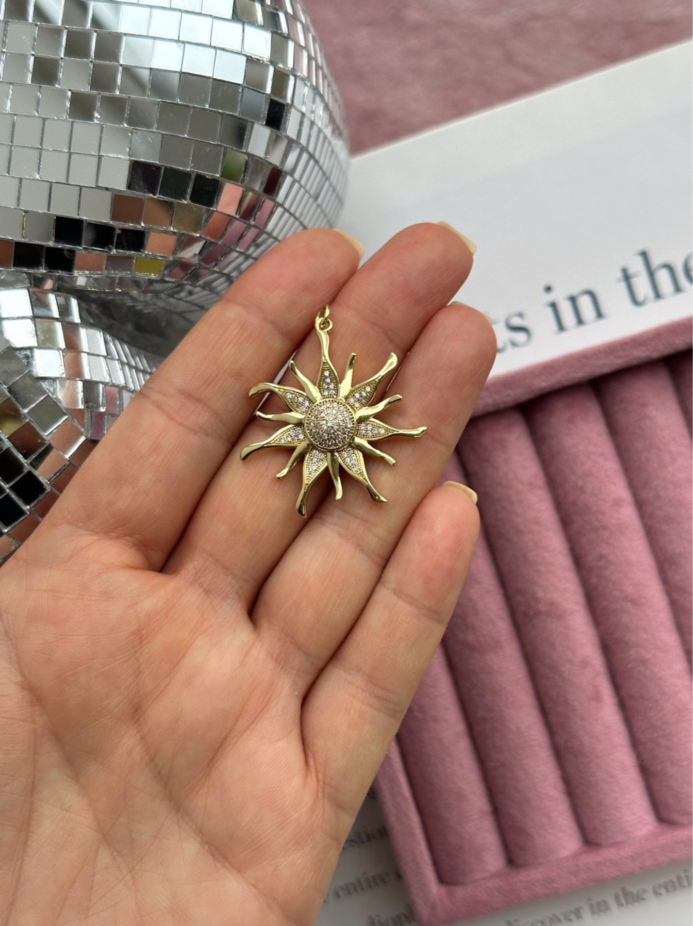 Подвеска "Солнце" 33мм, со стразами