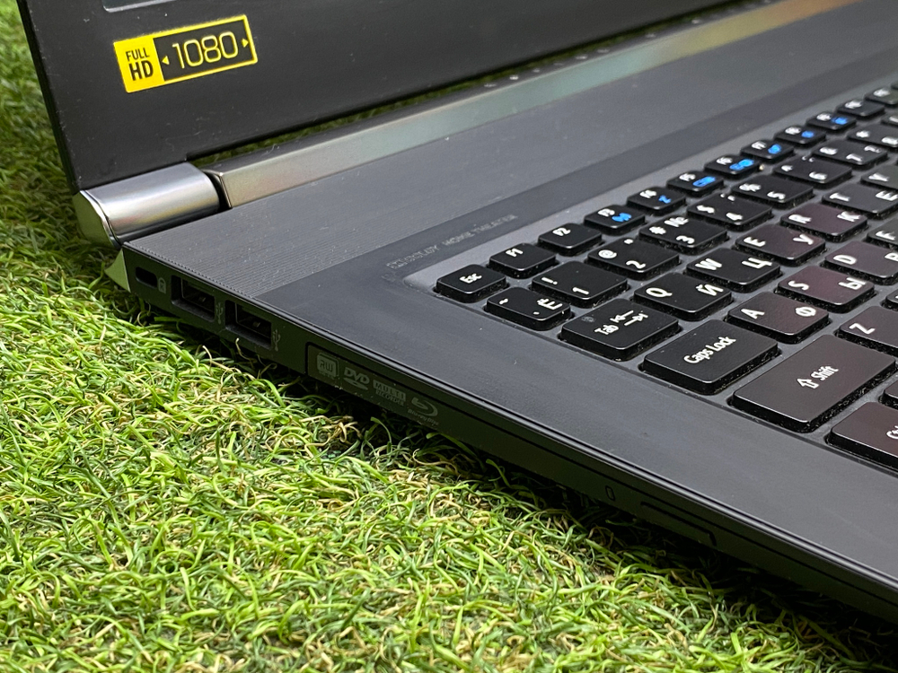 Игровой Acer 17.3" i7-4710HQ/GTX 860M 2GB/12GB/1TB/ Aspire V Nitro VN7-791G-71H2 Black Edition[nx.mqrer.004]/Windows 10