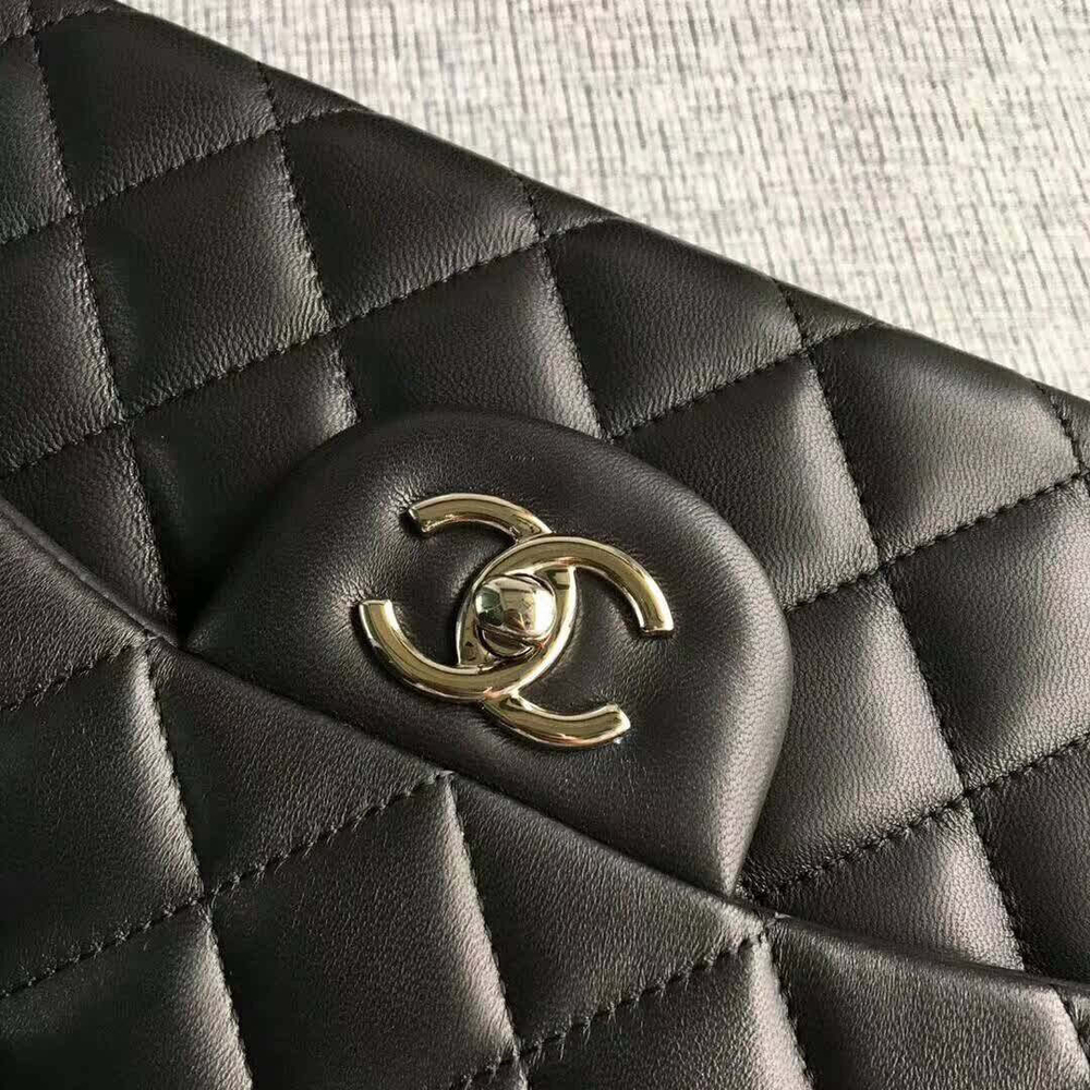 Chanel Flap 30 cm