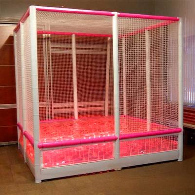 Игровой детский батут с LED-подсветкой в безопасном ограждении, 2,5х2,5х2,75 м