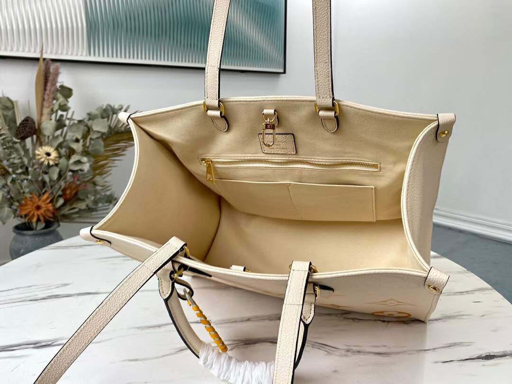 Louis Vuitton Onthego MM