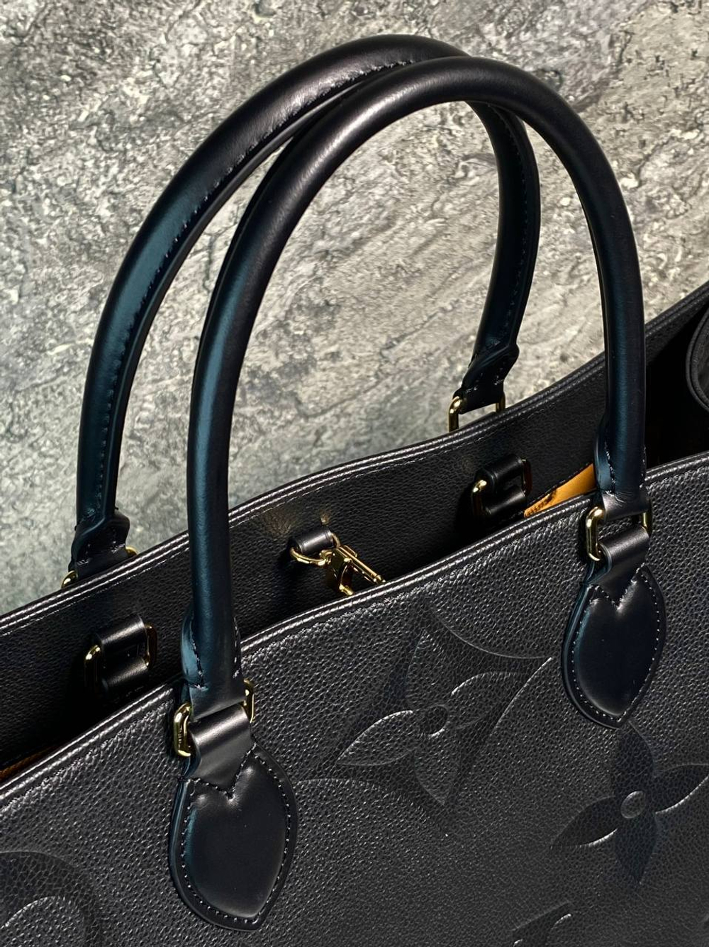 Сумка Louis Vuitton