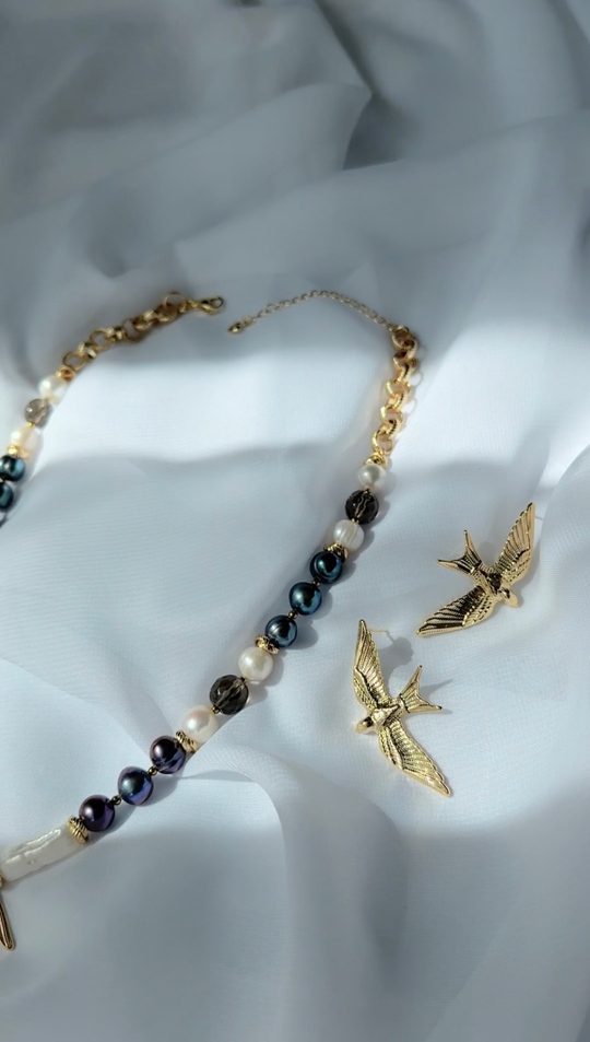 Серьги ласточки, оттенок золото