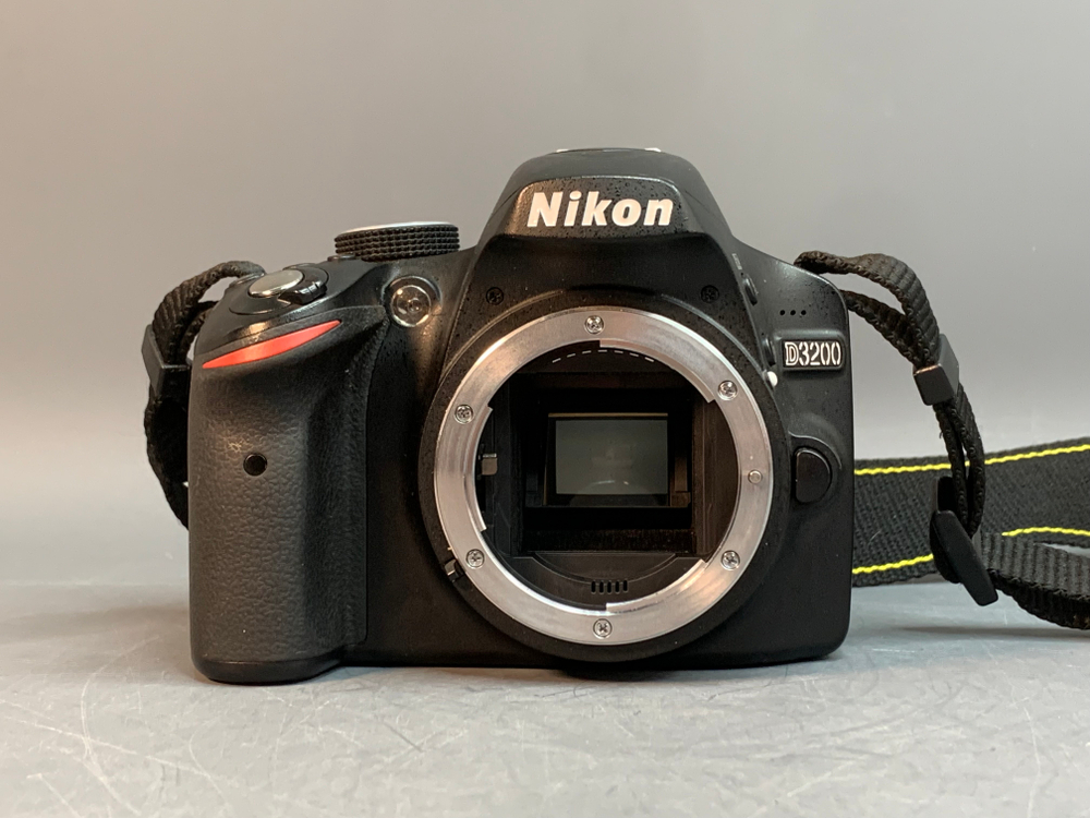 Nikon D3200 kit 18-55 26.565 кадров