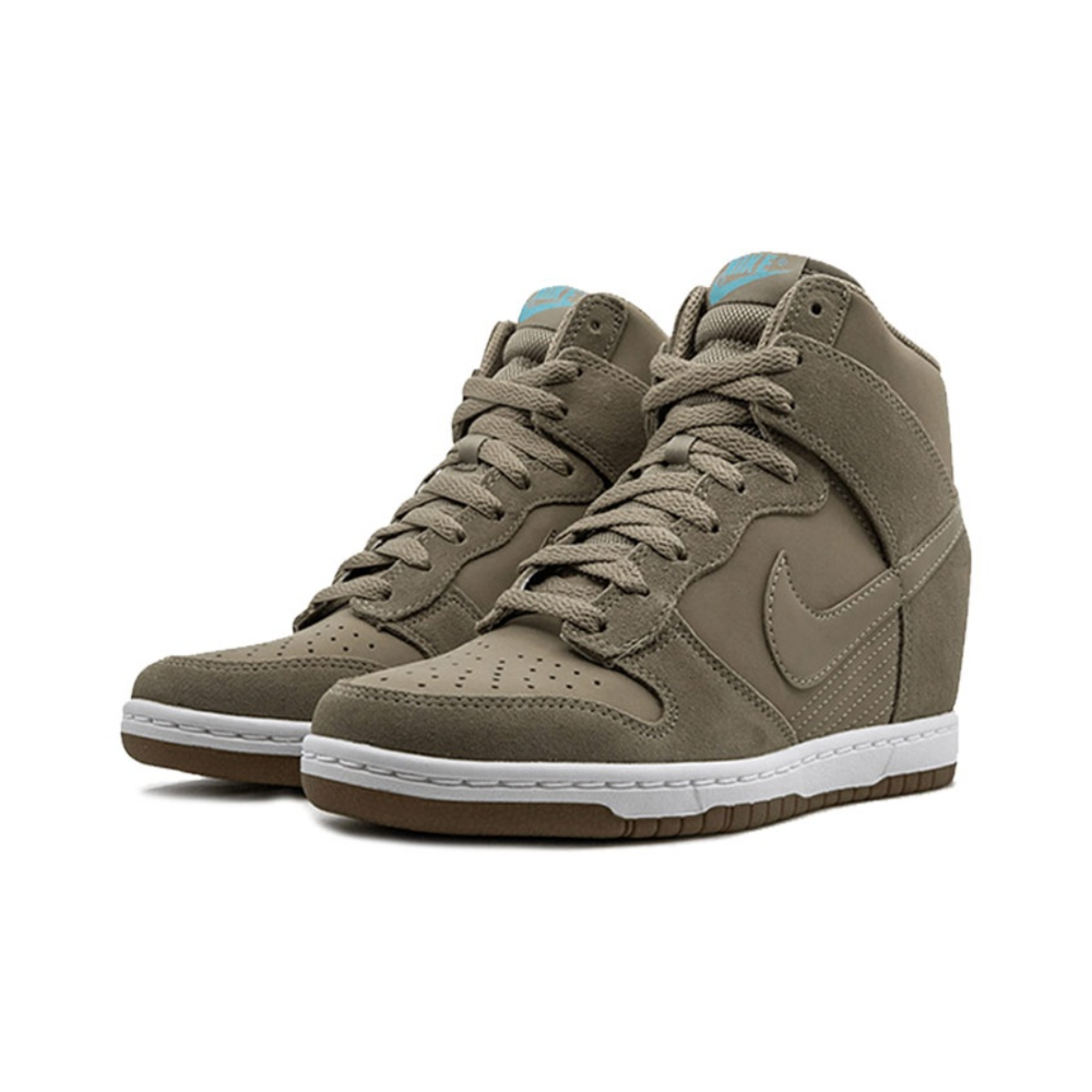 Женские кроссовки Nike Dunk Sky High Essential 'Desert Camo' 644877-200