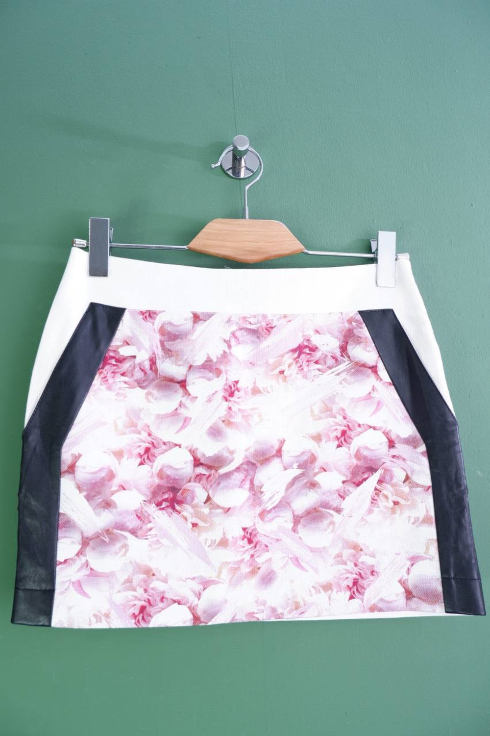 Юбка Kira Plastinina со сложным дизайном 42 размер, новая