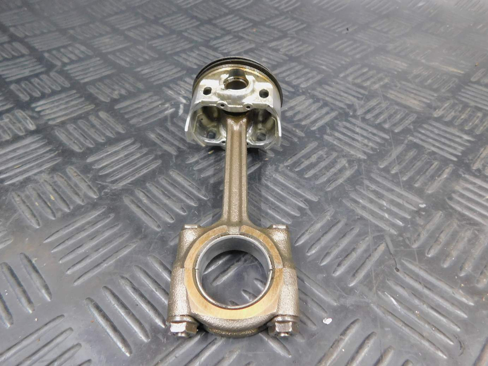 Поршень Kawasaki ZZR 400 98 (с шатуном) 052953