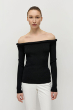 Джемпер с открытыми плечами