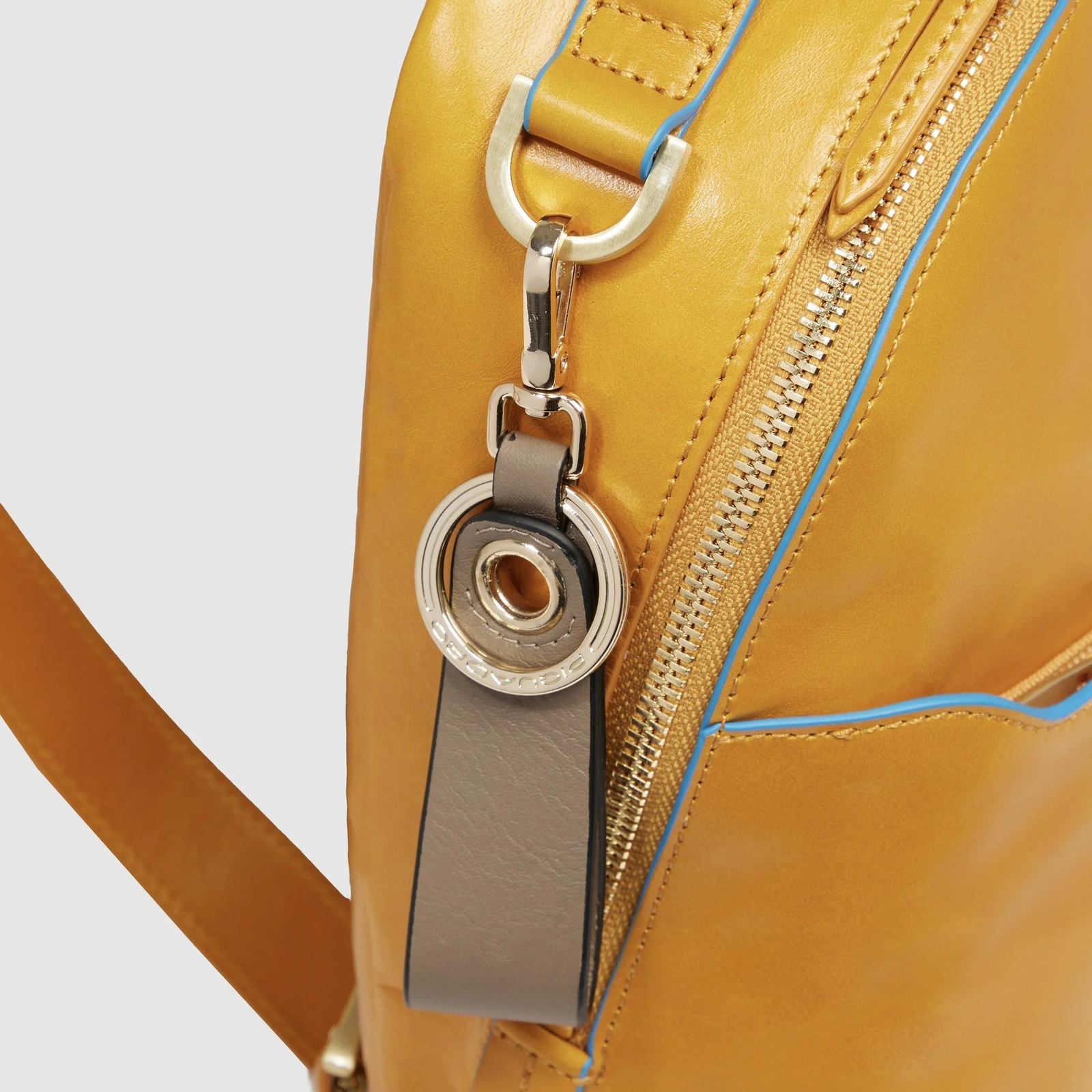 Рюкзак женский Blue Square CA6677B2/Giallo