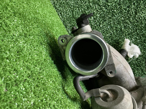 Турбина левая Mercedes C w205 (2014-2023)